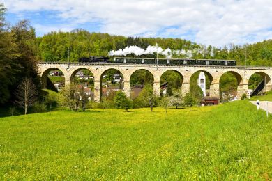 Vapeur sur l'ancienne ligne de l'Hauenstein (CFF Historique)